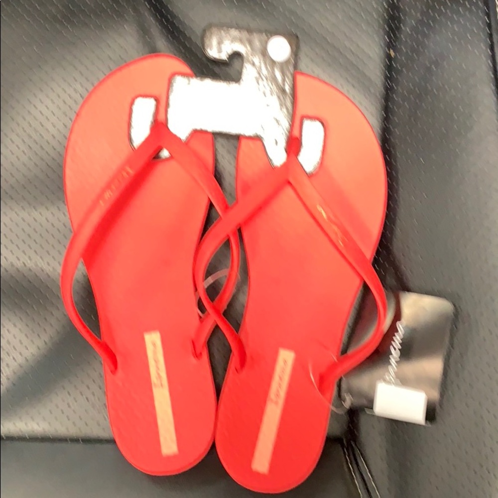 Ipanema flip flop in bright pink